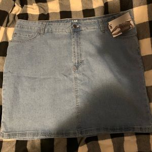 Mid rise jean skirt